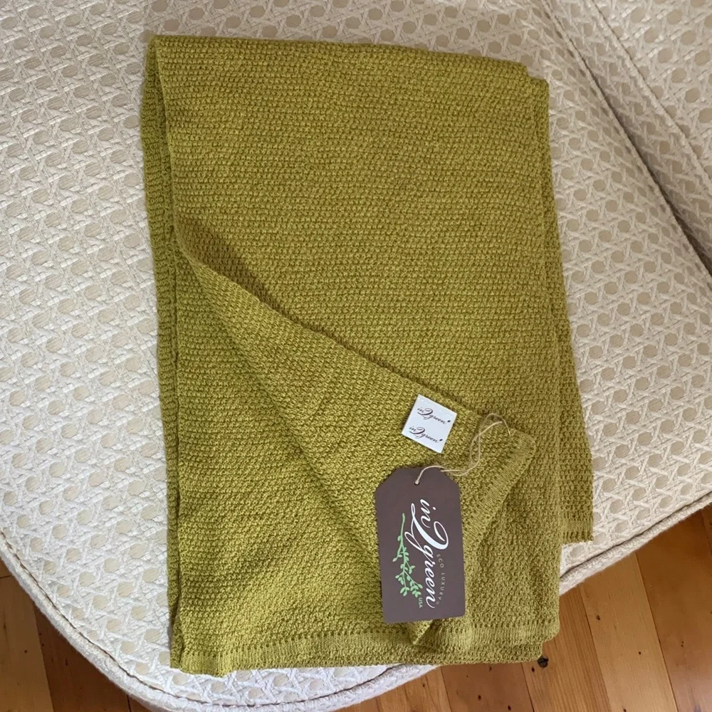 Scarf by In2Green - Picture 1 of 6